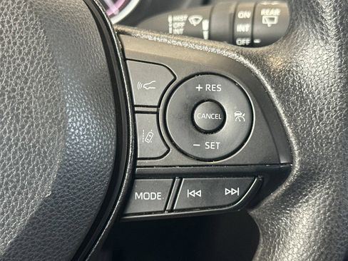 Certified 2025 Toyota RAV4 XLE AWD/4WD image 38