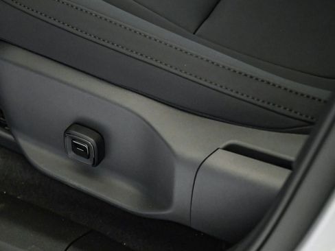 New 2026 Volvo EX30 Plus image 24