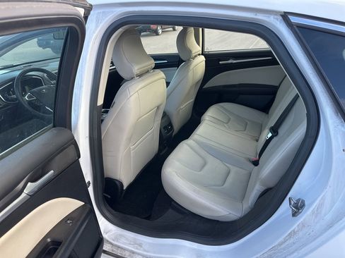 Used 2017 Ford Fusion Titanium image 5