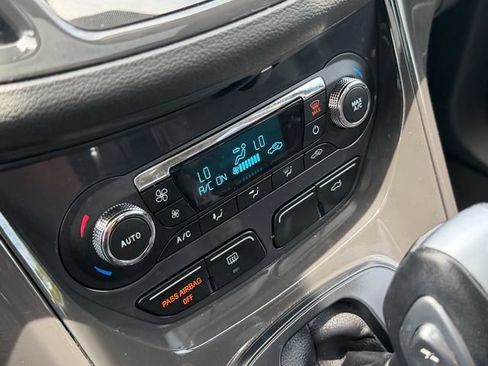 Used 2015 Ford Escape Titanium AWD/4WD image 25