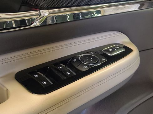 Used 2020 Lincoln Corsair Reserve w/ Elements Package image 27