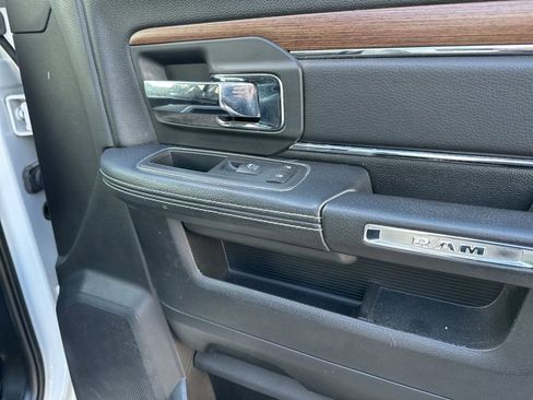 Used 2015 RAM 2500 Laramie image 35