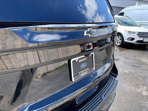Used 2025 Chevrolet Tahoe Premier w/ Sun And Tow Package RWD image 12
