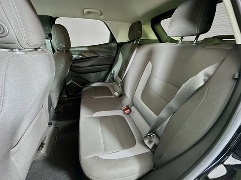 Used 2023 Chevrolet TrailBlazer LS FWD image 23