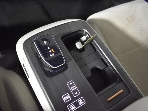 Certified 2024 Nissan Ariya AWD image 26