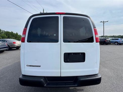Used 2017 Chevrolet Express 2500 LS RWD image 16