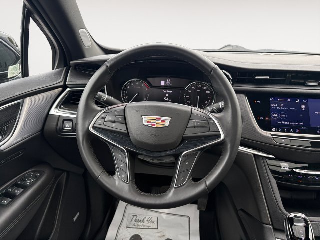 Used 2022 Cadillac XT5 Premium Luxury w/ LPO, Floor Liner Package FWD image 6
