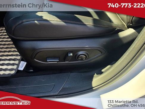 Used 2026 Jeep Cherokee Limited AWD/4WD image 22