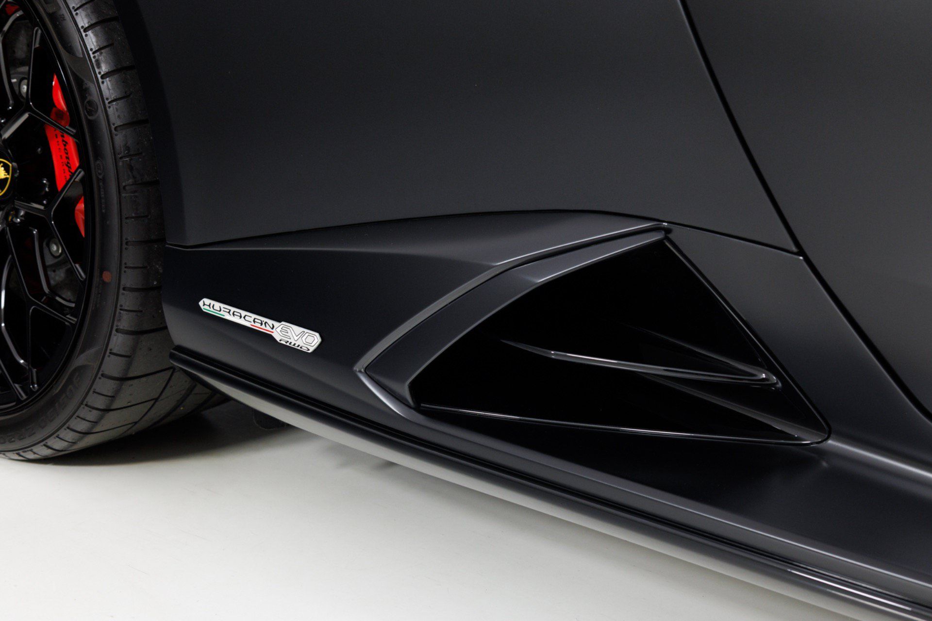 Used 2023 Lamborghini Huracan EVO RWD image 68