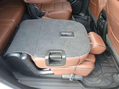 Used 2019 Chevrolet Traverse High Country w/ LPO, Floor Liner Package image 23