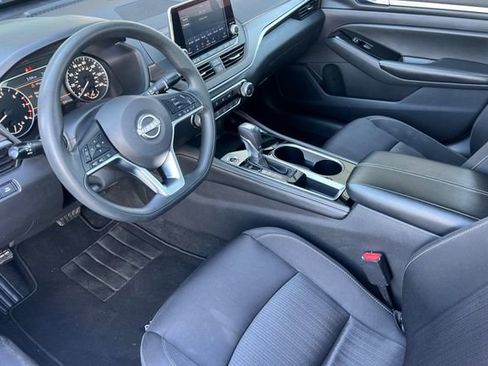 Used 2023 Nissan Altima 2.5 SV image 10
