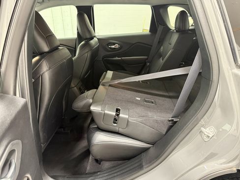 Used 2022 Jeep Cherokee Trailhawk w/ Sound & Nav Group image 46