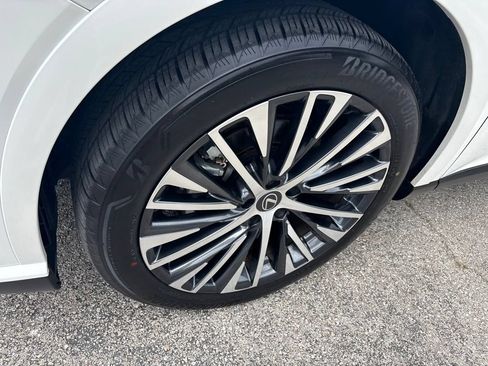Certified 2026 Lexus RX 350 Premium Plus w/ Accessory Package (Z1) FWD image 9