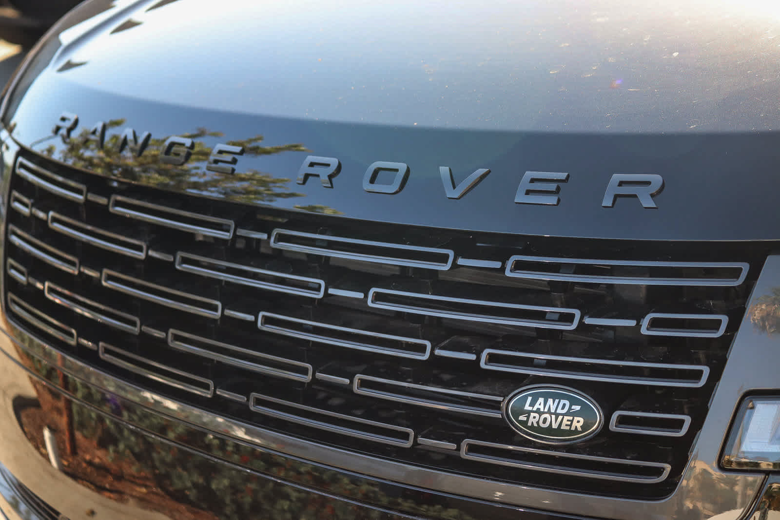 New 2026 Land Rover Range Rover Long Wheelbase SE AWD/4WD image 11