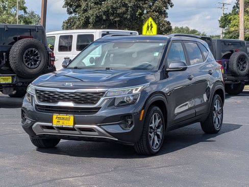 Used 2021 Kia Seltos EX AWD/4WD image 3