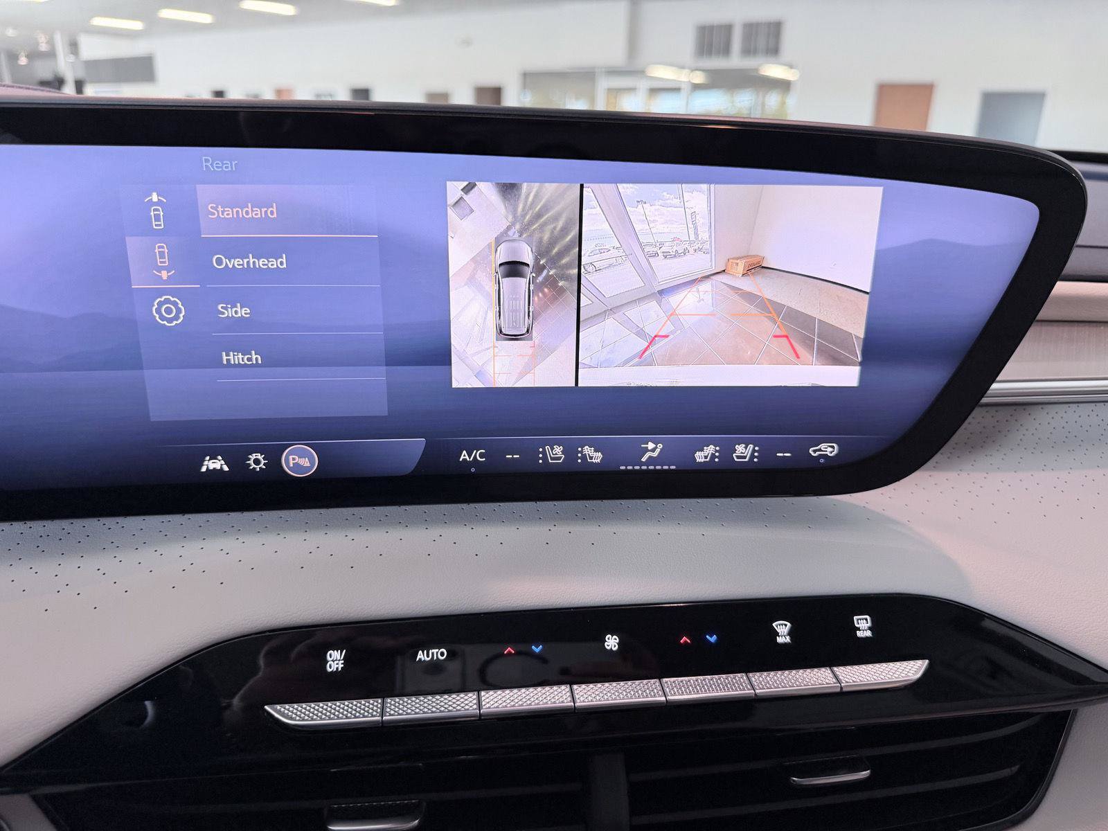 Used 2026 Buick Enclave Avenir w/ Super Cruise Package AWD/4WD image 49