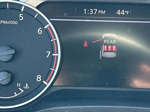 Used 2025 Nissan Rogue SV FWD image 27