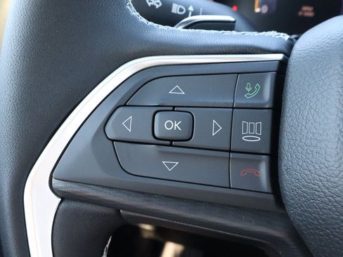 New 2025 Jeep Grand Cherokee L Altitude image 31