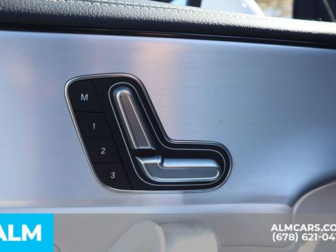Used 2025 Mercedes-Benz CLA 250 image 18