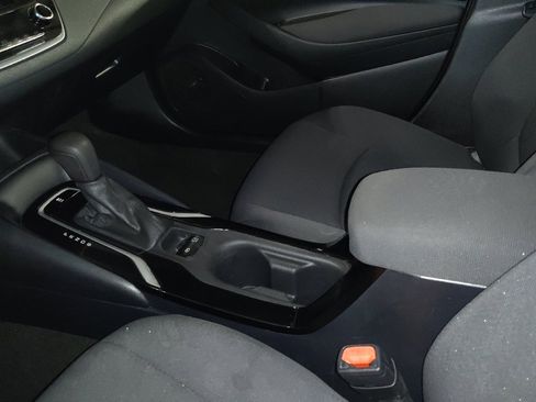 Used 2022 Toyota Corolla LE FWD image 26