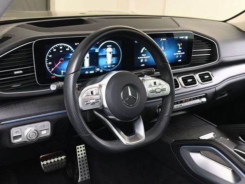Used 2023 Mercedes-Benz GLS 580 4MATIC image 27