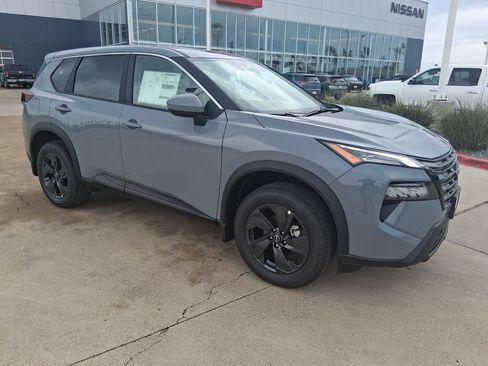 New 2026 Nissan Rogue SV FWD image 7