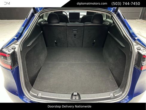 Used 2023 Tesla Model Y Long Range image 40