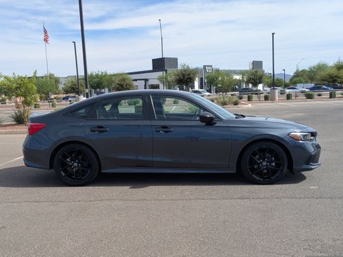 Used 2024 Honda Civic Sport image 6