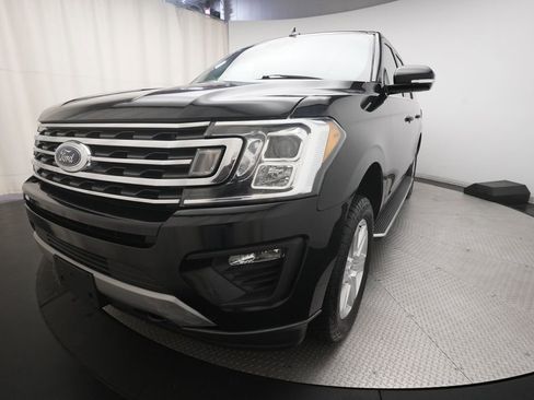 Used 2020 Ford Expedition Max XLT w/ Equipment Group 202A AWD/4WD image 12
