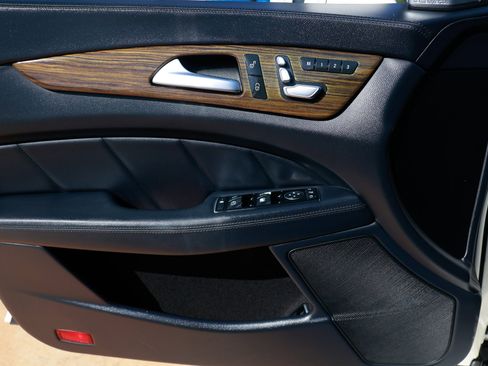 Used 2016 Mercedes-Benz CLS 400 4MATIC image 51