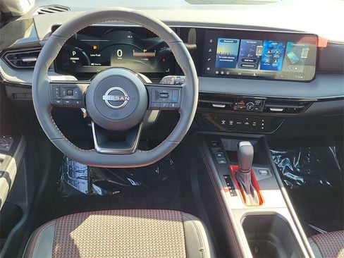 New 2026 Nissan Kicks SR w/ Illumination Package image 5