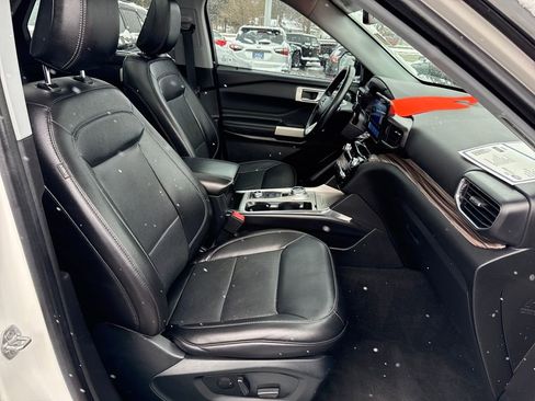 Certified 2021 Ford Explorer Limited image 8