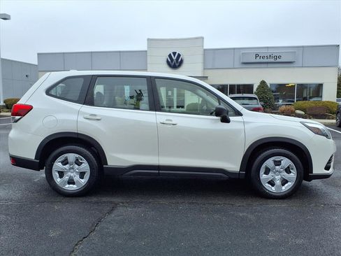 Certified 2022 Subaru Forester image 2