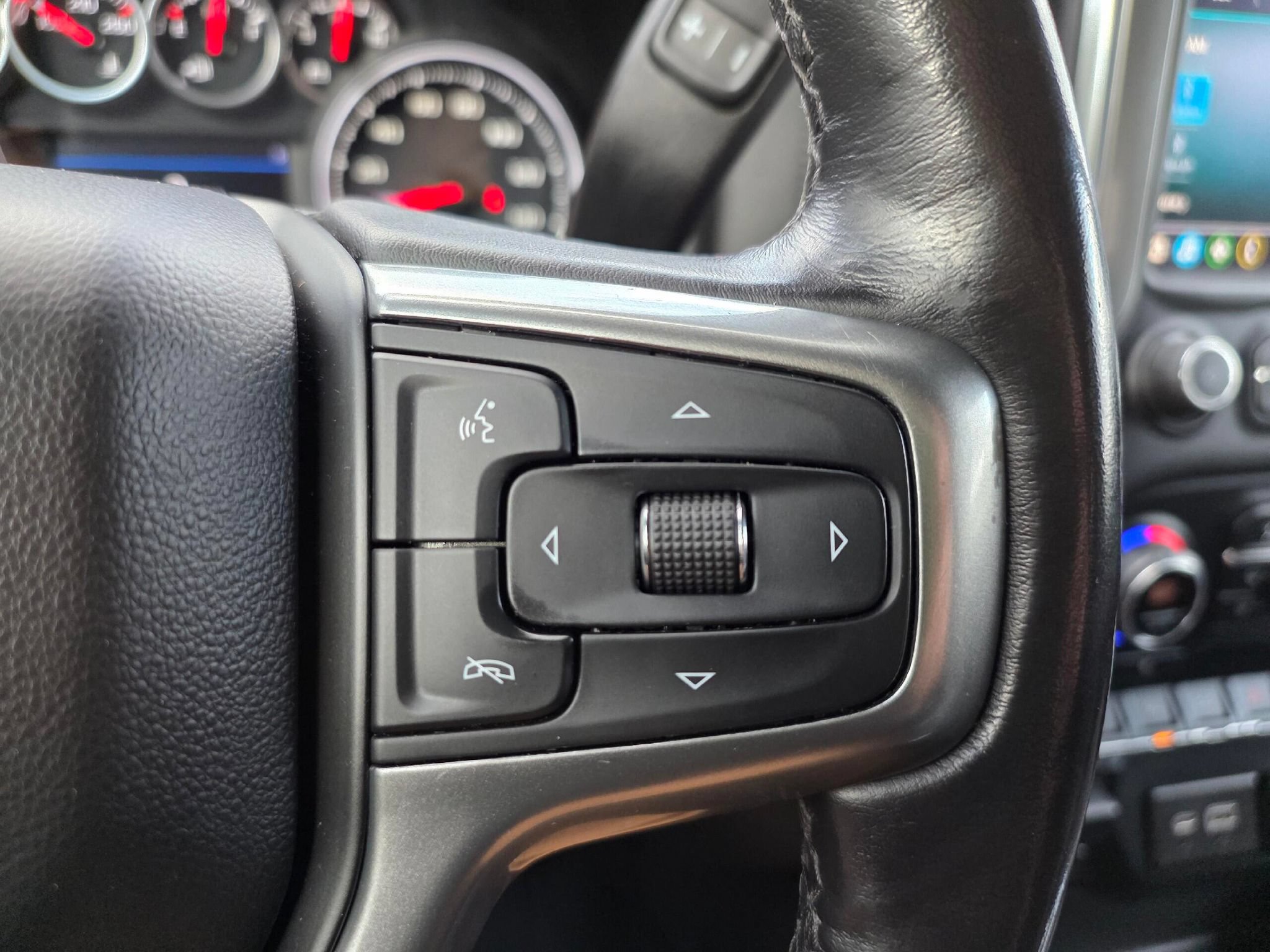 Used 2020 Chevrolet Silverado 1500 RST AWD/4WD image 21