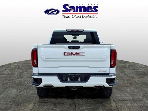 Used 2021 GMC Sierra 1500 AT4 w/ AT4 Premium Package AWD/4WD image 4