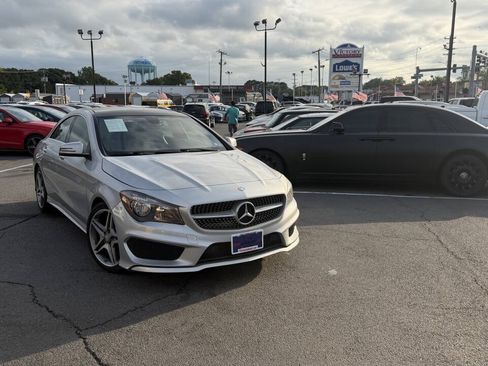 Used 2014 Mercedes-Benz CLA 250 4MATIC image 8