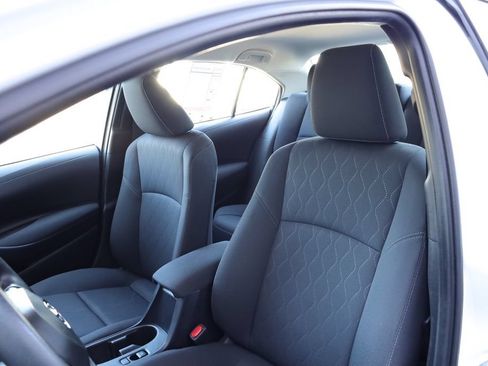 Used 2024 Toyota Corolla LE w/ LE Convenience Package FWD image 19