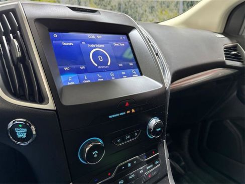 Used 2020 Ford Edge SEL image 14