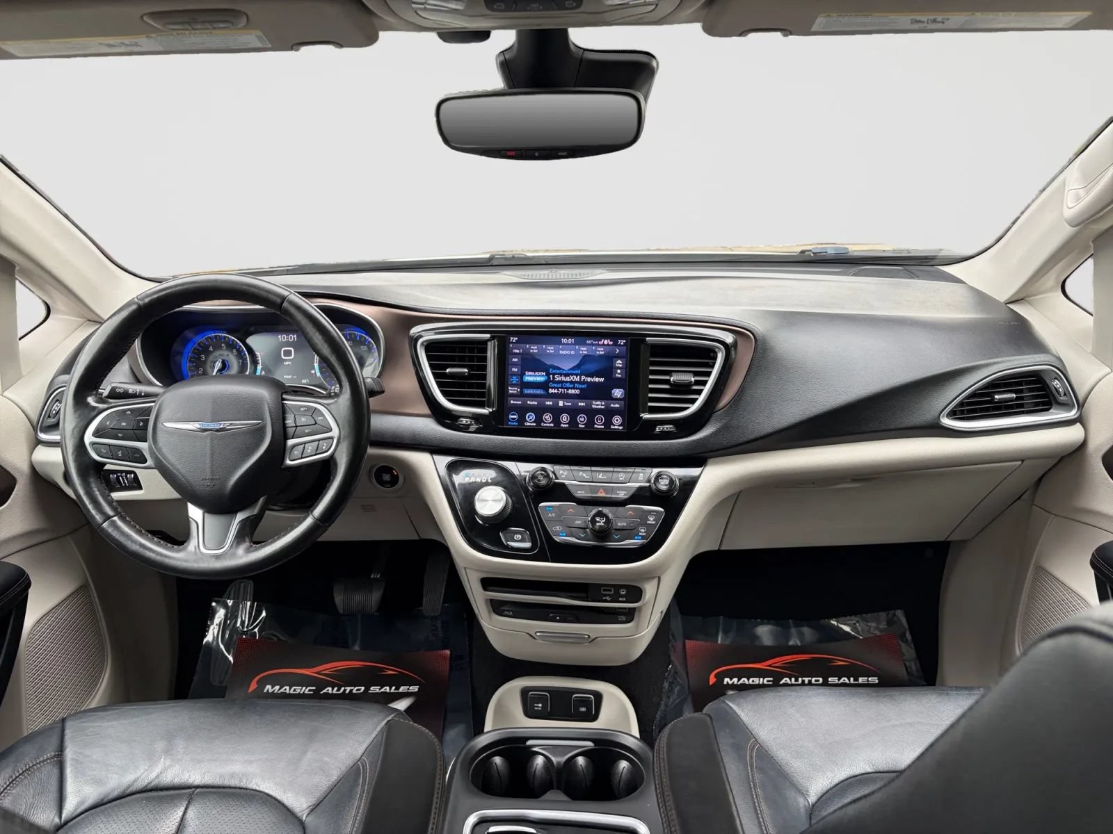 Used 2019 Chrysler Pacifica Touring-L Plus w/ Advanced Safetytec Group FWD image 24