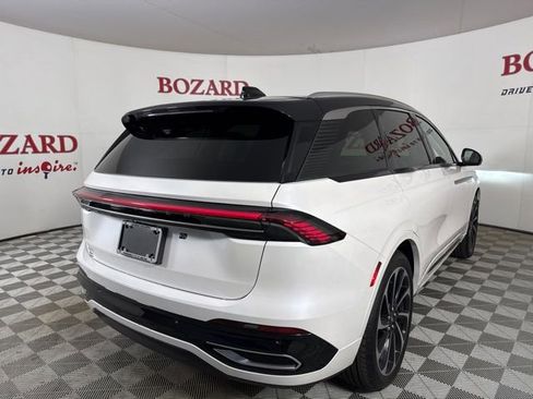 New 2026 Lincoln Nautilus Black Label image 7