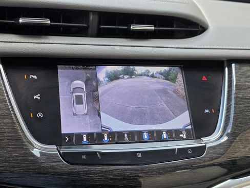 Used 2020 Cadillac XT6 Premium Luxury FWD image 20
