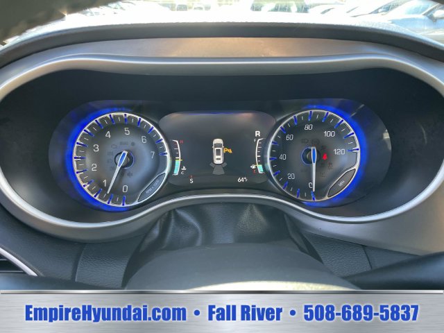 Used 2025 Chrysler Pacifica Select FWD image 33