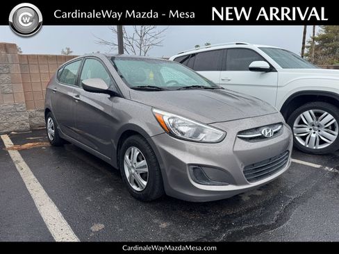 Used 2017 Hyundai Accent SE FWD image 1