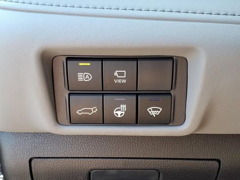Used 2022 Toyota Highlander Platinum AWD/4WD image 17