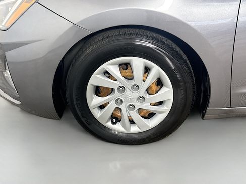 Used 2020 Hyundai Elantra SE w/ Cargo Package (C1) FWD image 37