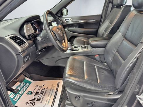 Used 2019 Jeep Grand Cherokee Limited AWD/4WD image 13