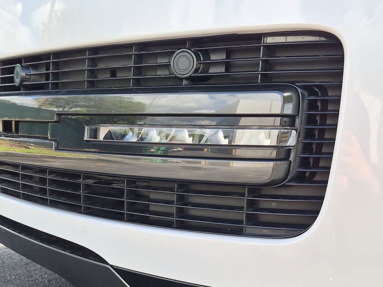 Certified 2024 Land Rover Range Rover SE AWD/4WD image 11