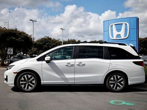 New 2026 Honda Odyssey EX-L image 5