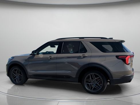 New 2026 Ford Explorer ST RWD image 15