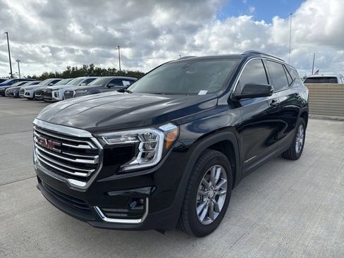 Used 2024 GMC Terrain SLT image 7